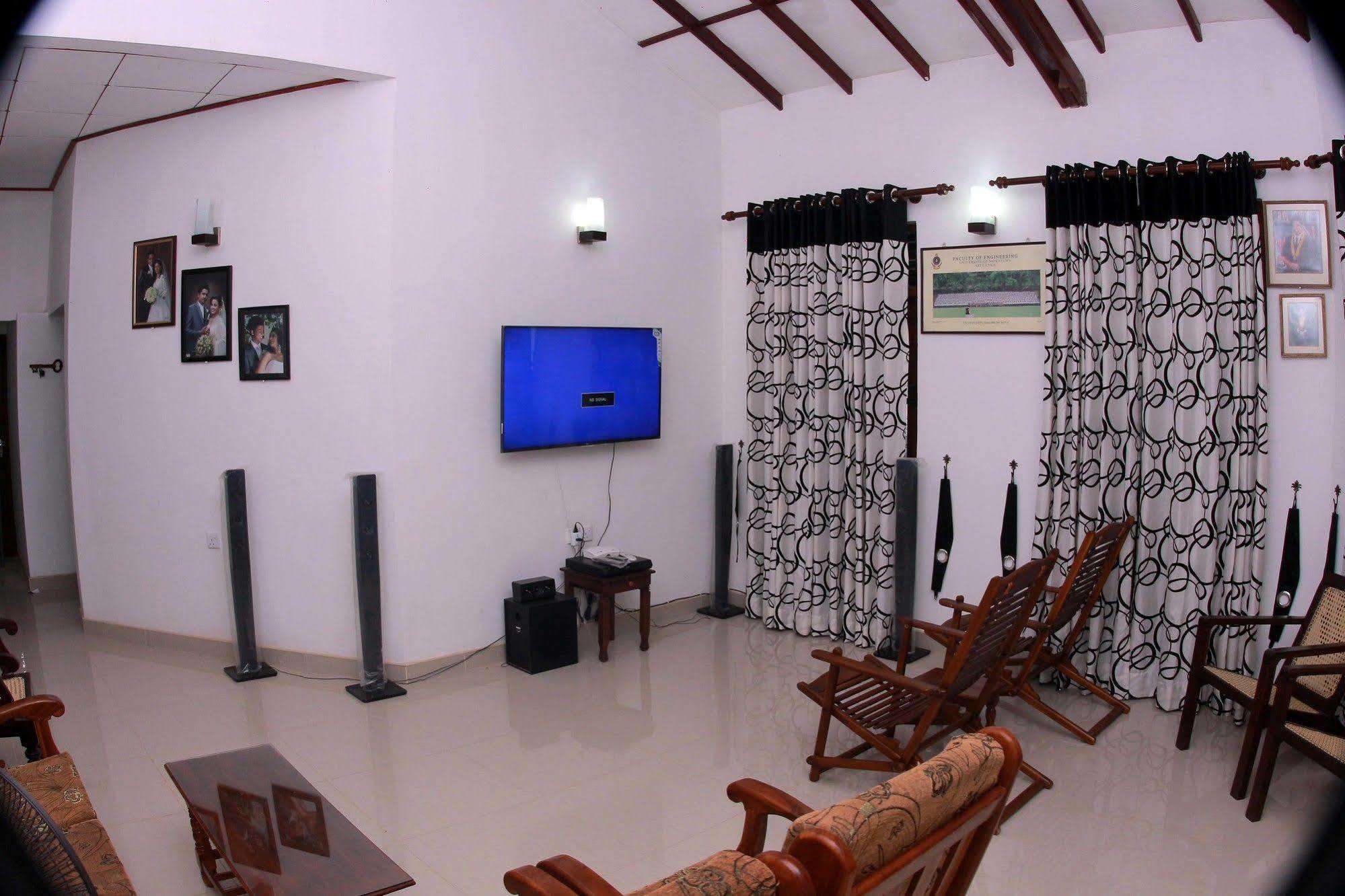 The Hermitage Negombo Kurana Katunayaka Екстер'єр фото